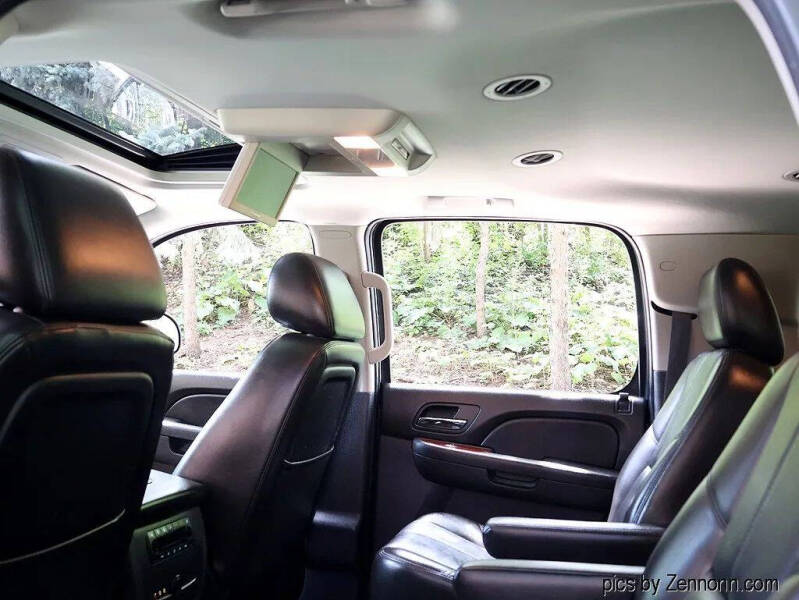 2011 GMC Yukon XL SLT