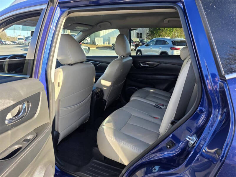 2020 Nissan Rogue SL