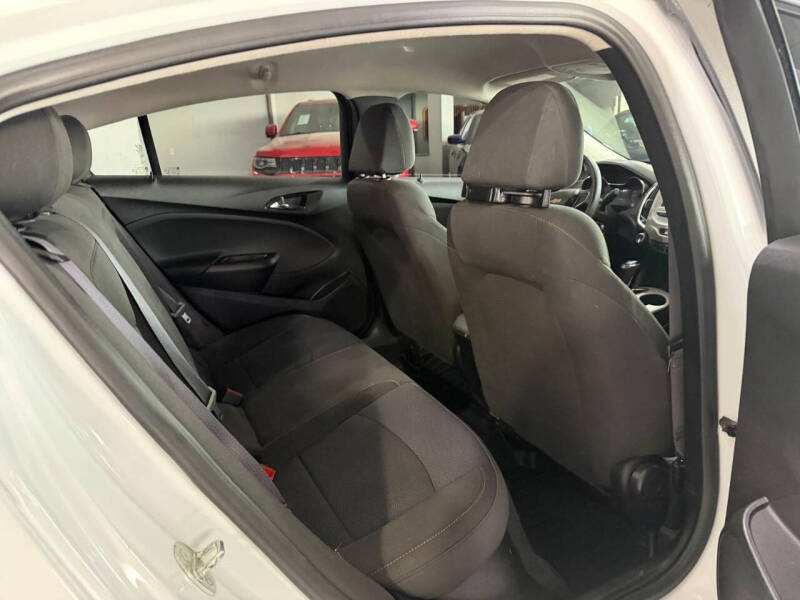 2017 Chevrolet Cruze LS Auto