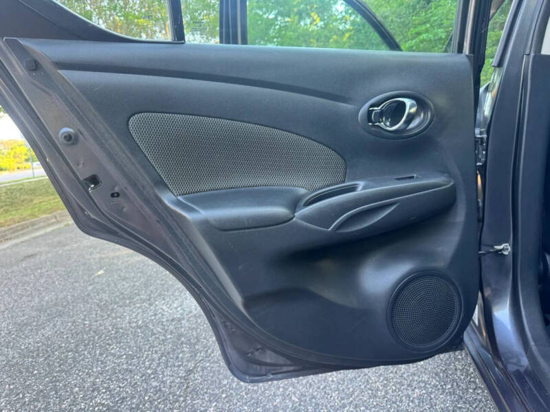 2015 Nissan Versa 1.6 S