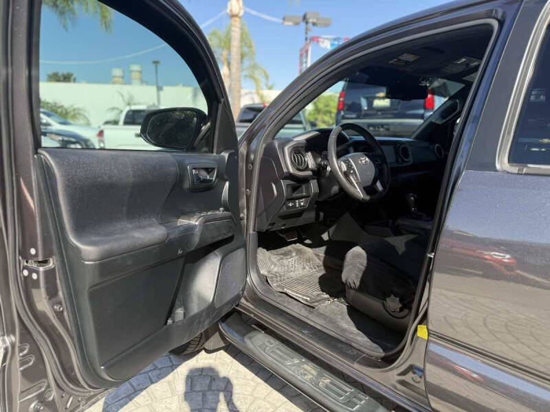 2017 Toyota Tacoma TRD Sport