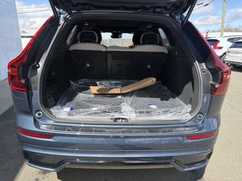 2026 Volvo XC60 T8 Plus
