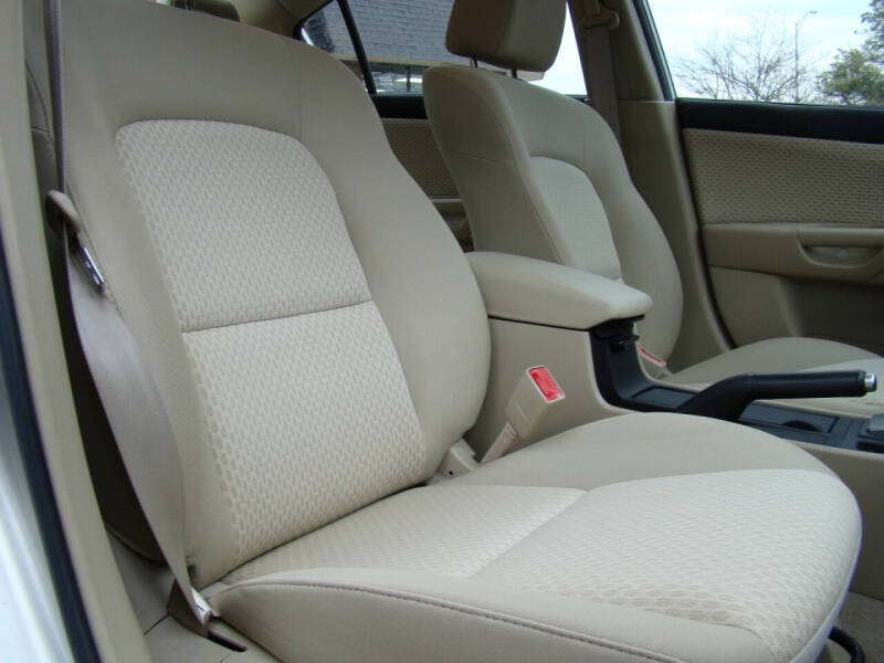 2005 Mazda MAZDA3 i