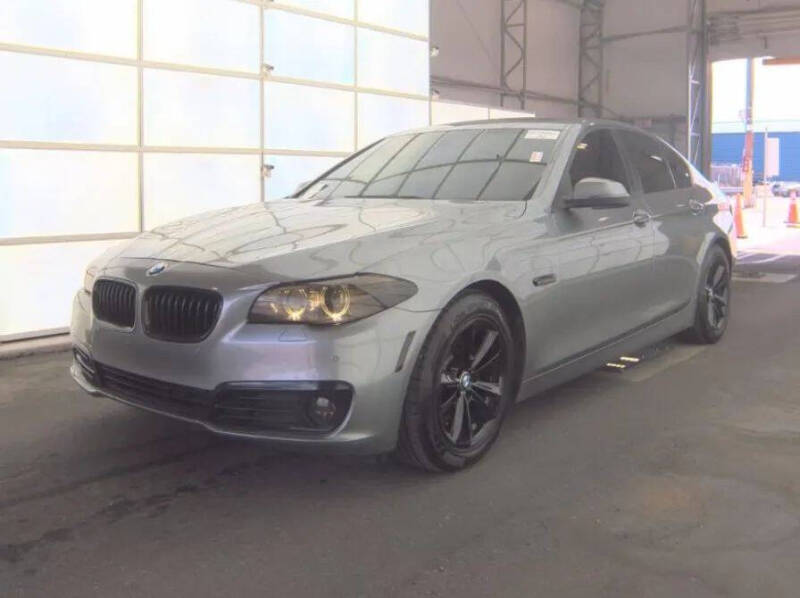 2016 BMW 5 Series 528i