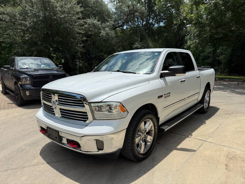 2015 RAM 1500 SLT