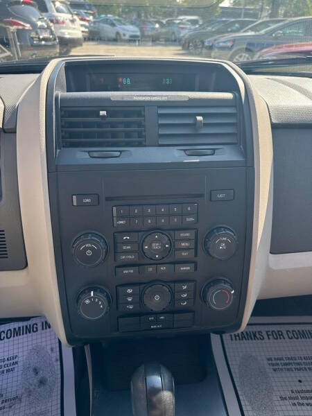 2011 Ford Escape XLS