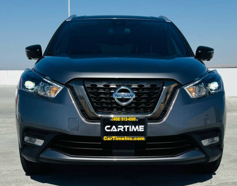 2020 Nissan Kicks SR