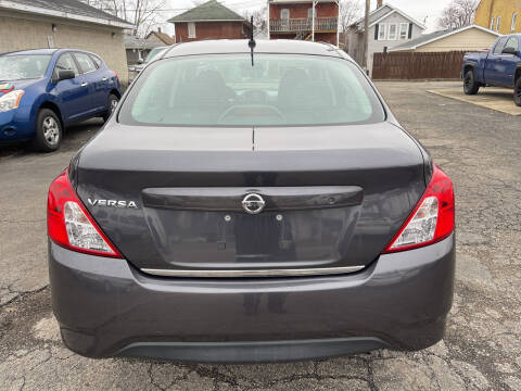 2015 Nissan Versa 1.6 S