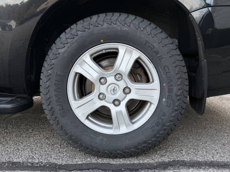 2015 Toyota Sequoia SR5