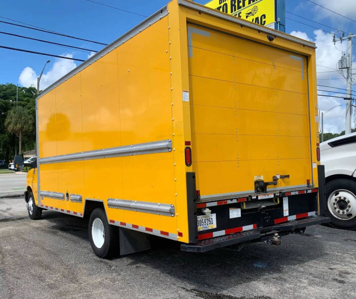 2021 GMC Savana 3500