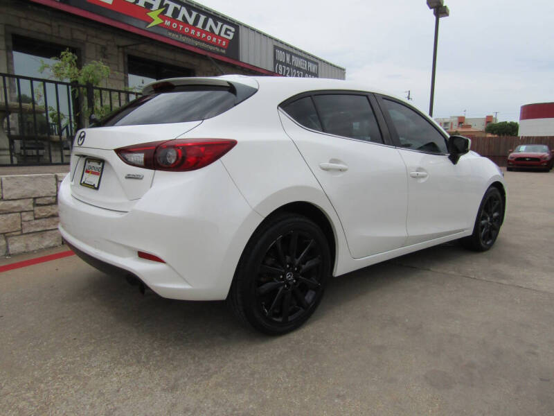 2017 Mazda MAZDA3 Touring