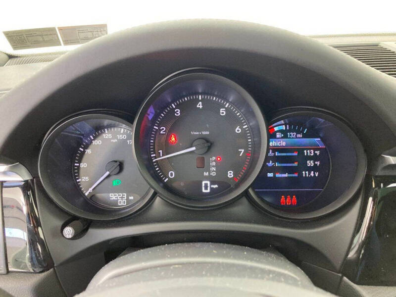 2022 Porsche Macan