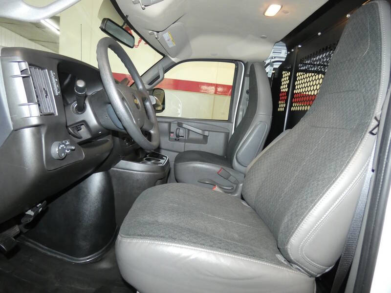 2024 Chevrolet Express 2500