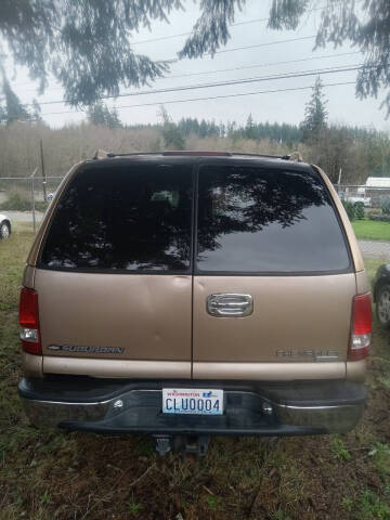 2000 Chevrolet Suburban 1500 LT