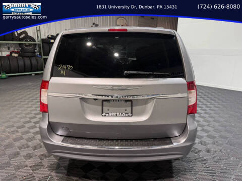 2014 Chrysler Town and Country Touring