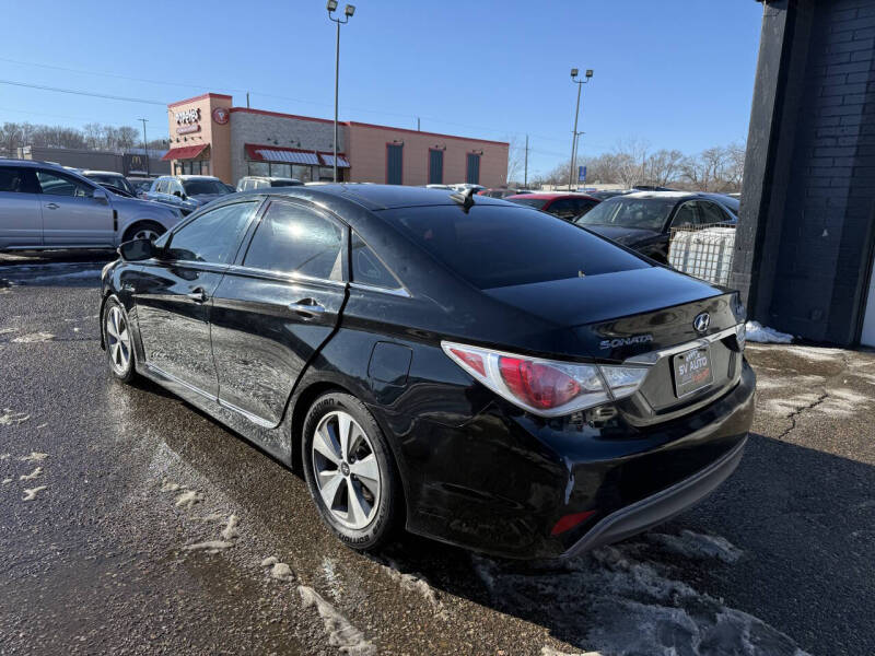 2011 Hyundai Sonata Hybrid Premium