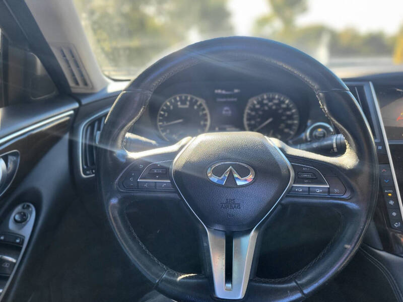 2018 Infiniti Q50 3.0T Luxe