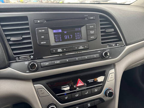 2017 Hyundai Elantra