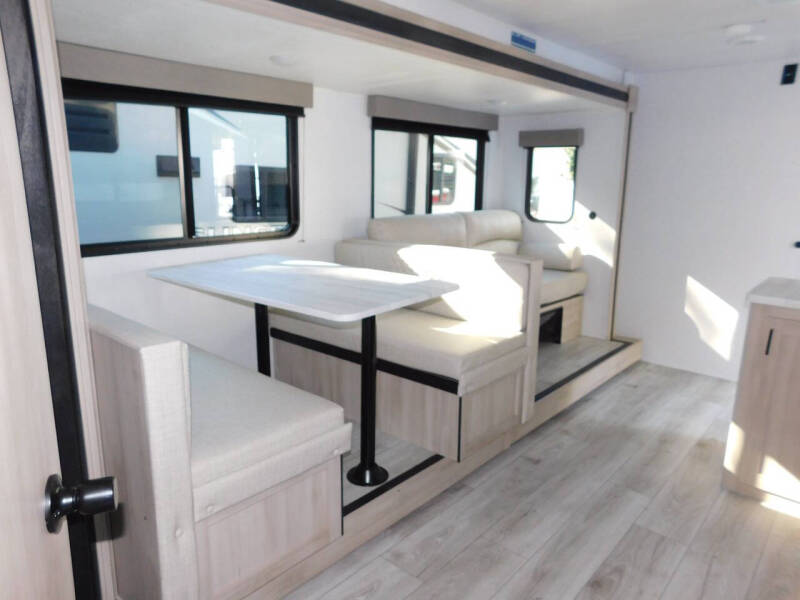 2024 Della Terra 255 BHLE