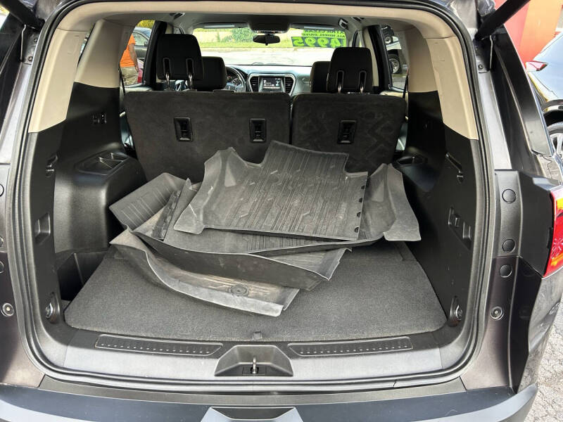 2017 GMC Acadia SLE-2