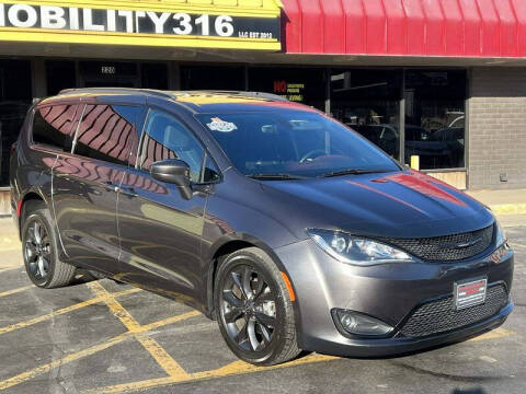 2018 Chrysler Pacifica Touring Plus