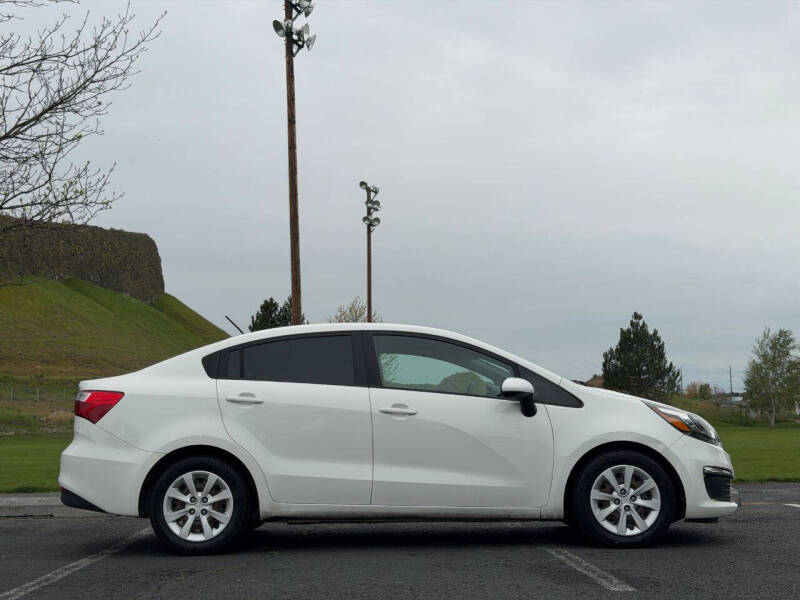 2016 Kia Rio LX