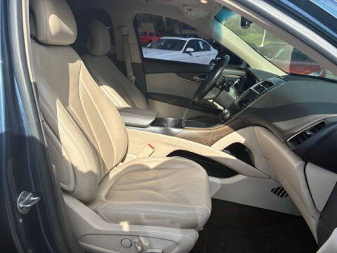 2019 Lincoln Nautilus Reserve