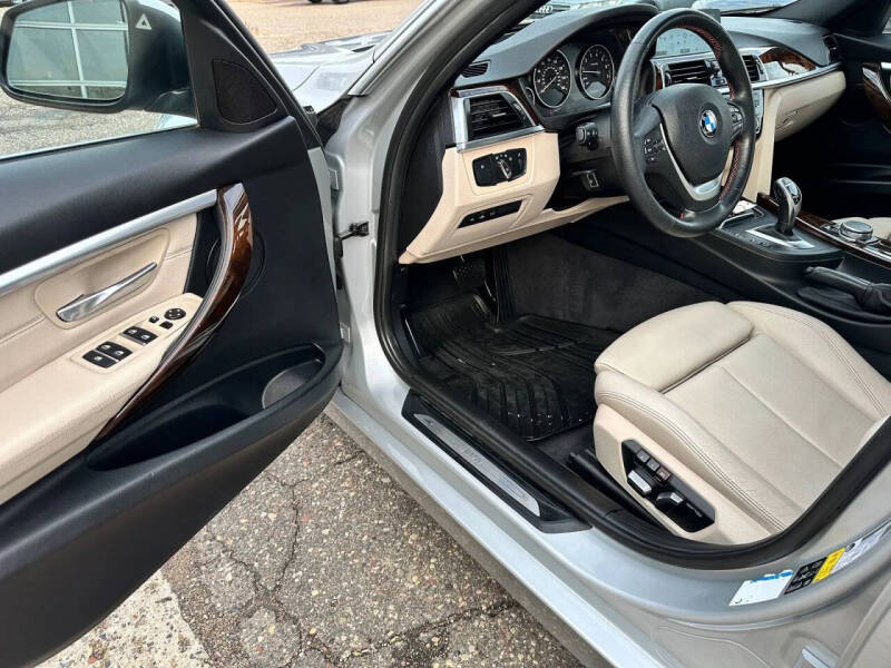 2017 BMW 3 Series 330i xDrive