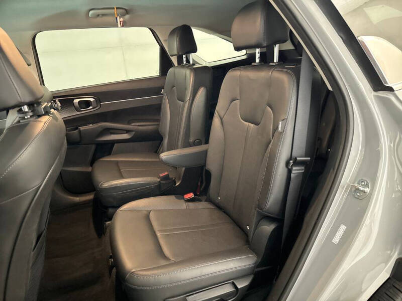2024 Kia Sorento EX