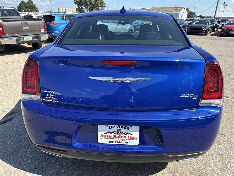 2018 Chrysler 300 S