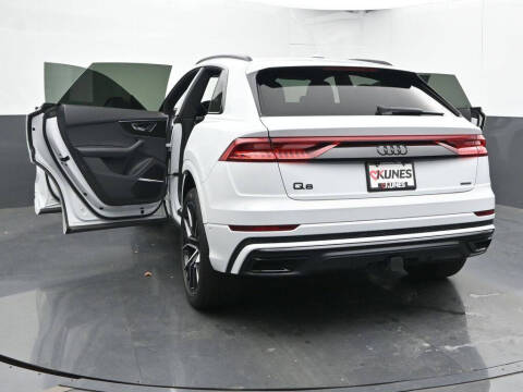 2022 Audi Q8 quattro Premium Plus 55 TFSI