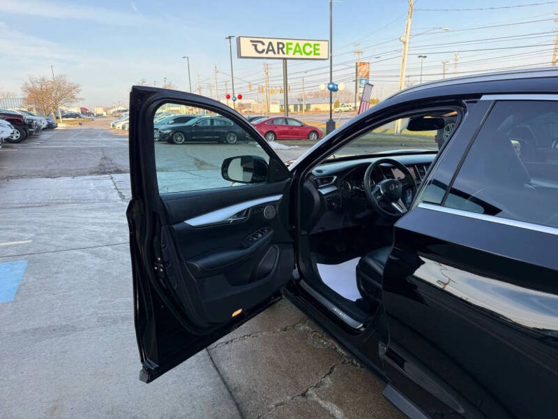 2019 Infiniti QX50 Essential