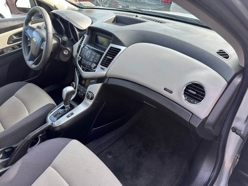 2012 Chevrolet Cruze LS