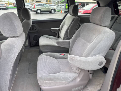 2007 Toyota Sienna LE 7-Passenger