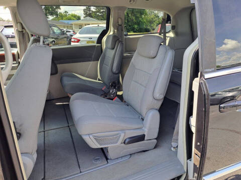 2010 Chrysler Town and Country Touring