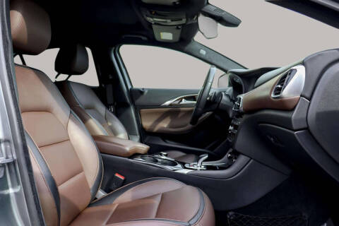 2018 Infiniti QX30 Essential