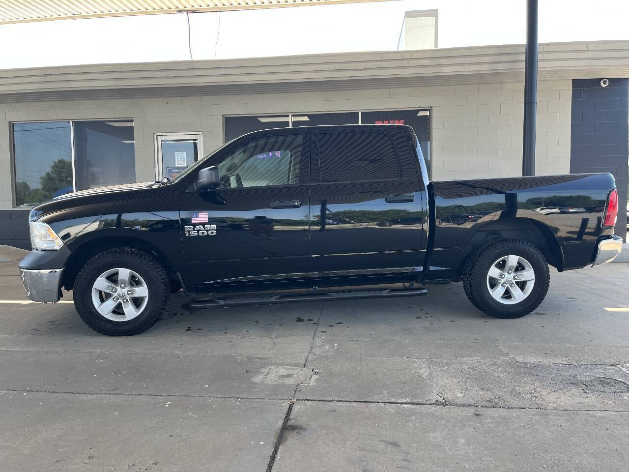 Black 2014 Ram 1500 Tradesman 4x2 Tradesman 4dr Crew Cab 5.5 ft. SB Pickup 2