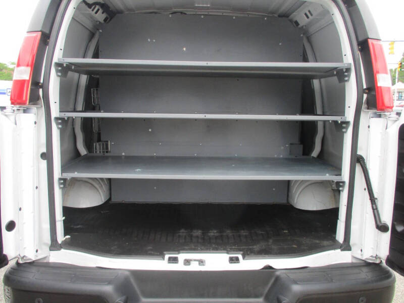 2021 Chevrolet Express 2500
