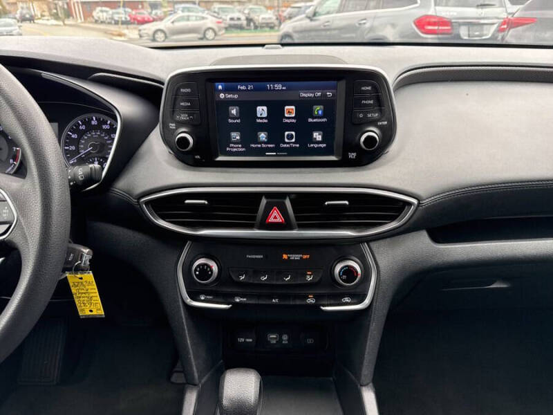 2020 Hyundai Santa Fe SE