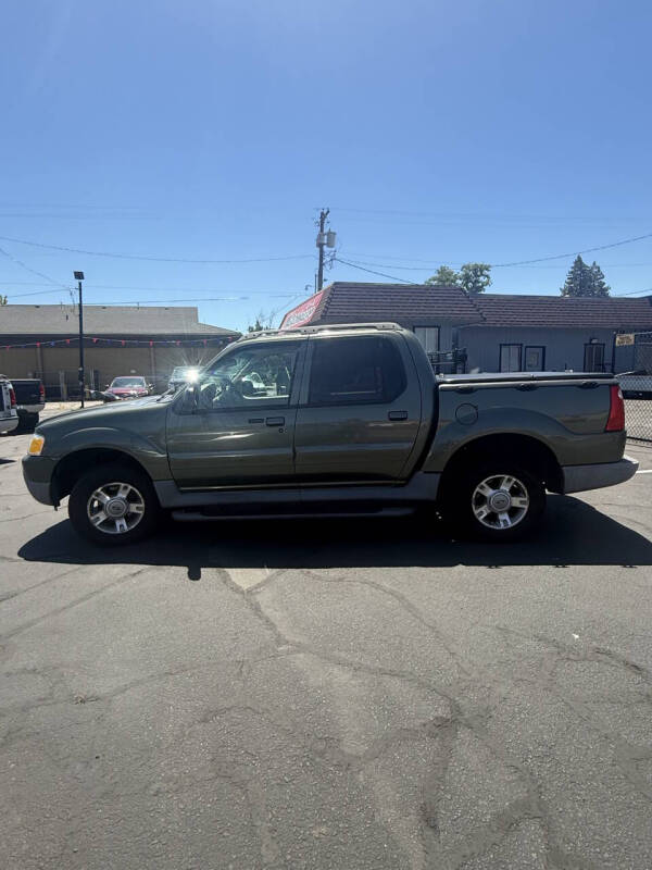 2003 Ford Explorer Sport Trac XLT
