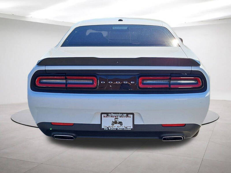 2023 Dodge Challenger SXT