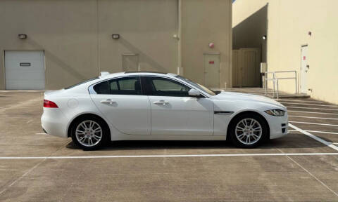 2017 Jaguar XE 25t Premium