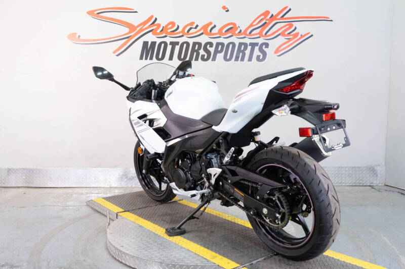 2023 Kawasaki Ninja 400 ABS