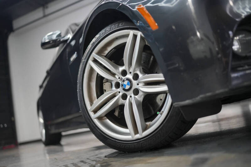 2012 BMW 5 Series 550i