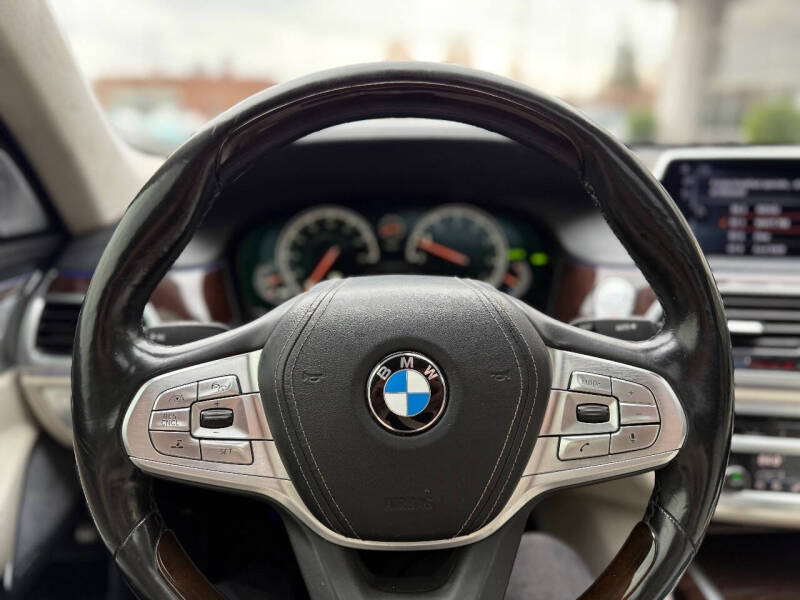 2016 BMW 7 Series 750i xDrive