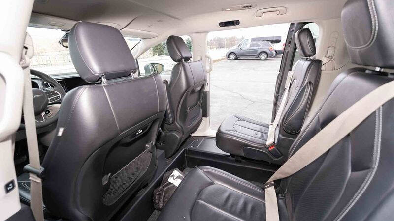 2022 Chrysler Pacifica Touring L