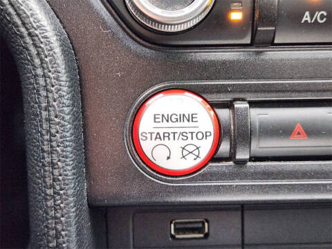 2016 Ford Mustang V6