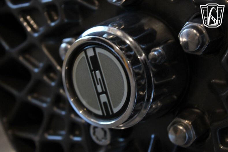 1991 Lincoln Mark VII LSC