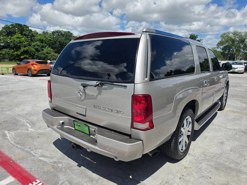 2004 Cadillac Escalade ESV