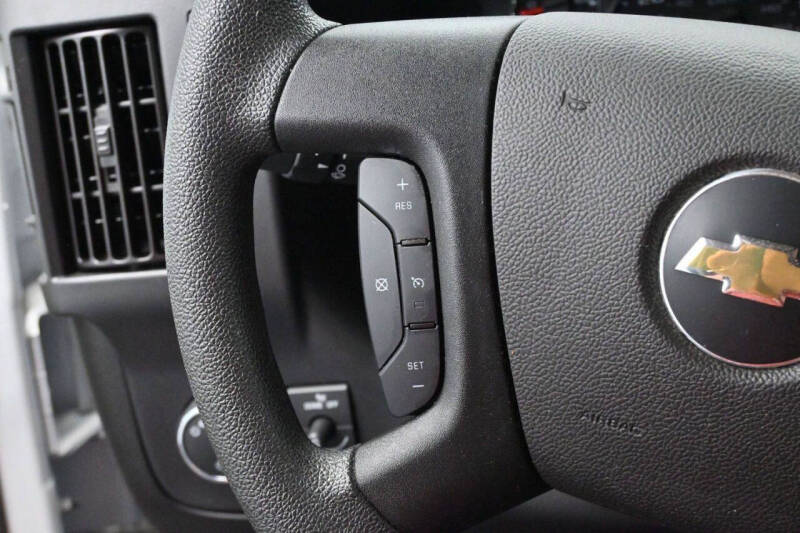 2024 Chevrolet Express 2500